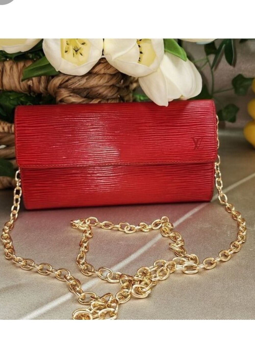 Louis Vuitton Porte Monnaie Tresor Epi Wallet With Conversion Chain AND COA